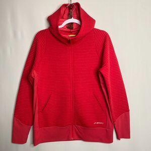 Brooks Fly-By Red Full Zip Hooded Jacket Quilted Thermal Long Sleeve Size S